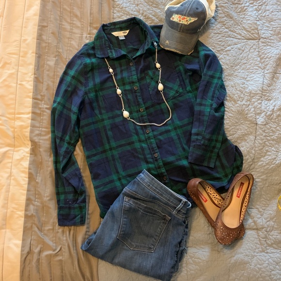Old Navy blue green shirt - Picture 2 of 4